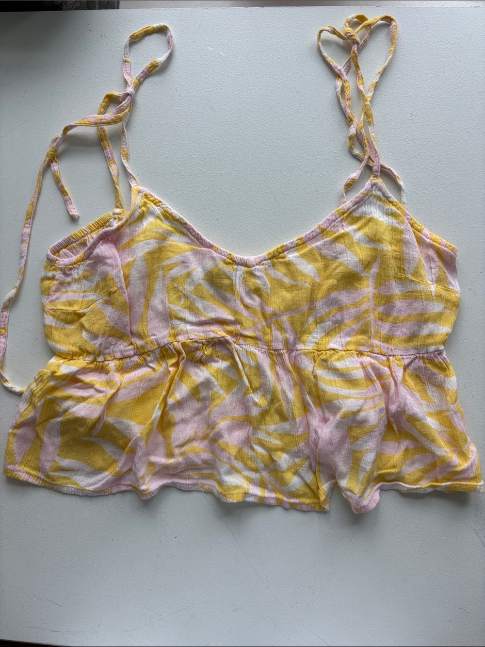 Billabong Pink & Yellow Leaf-Print Ruffled Spaghetti-Strap Cami